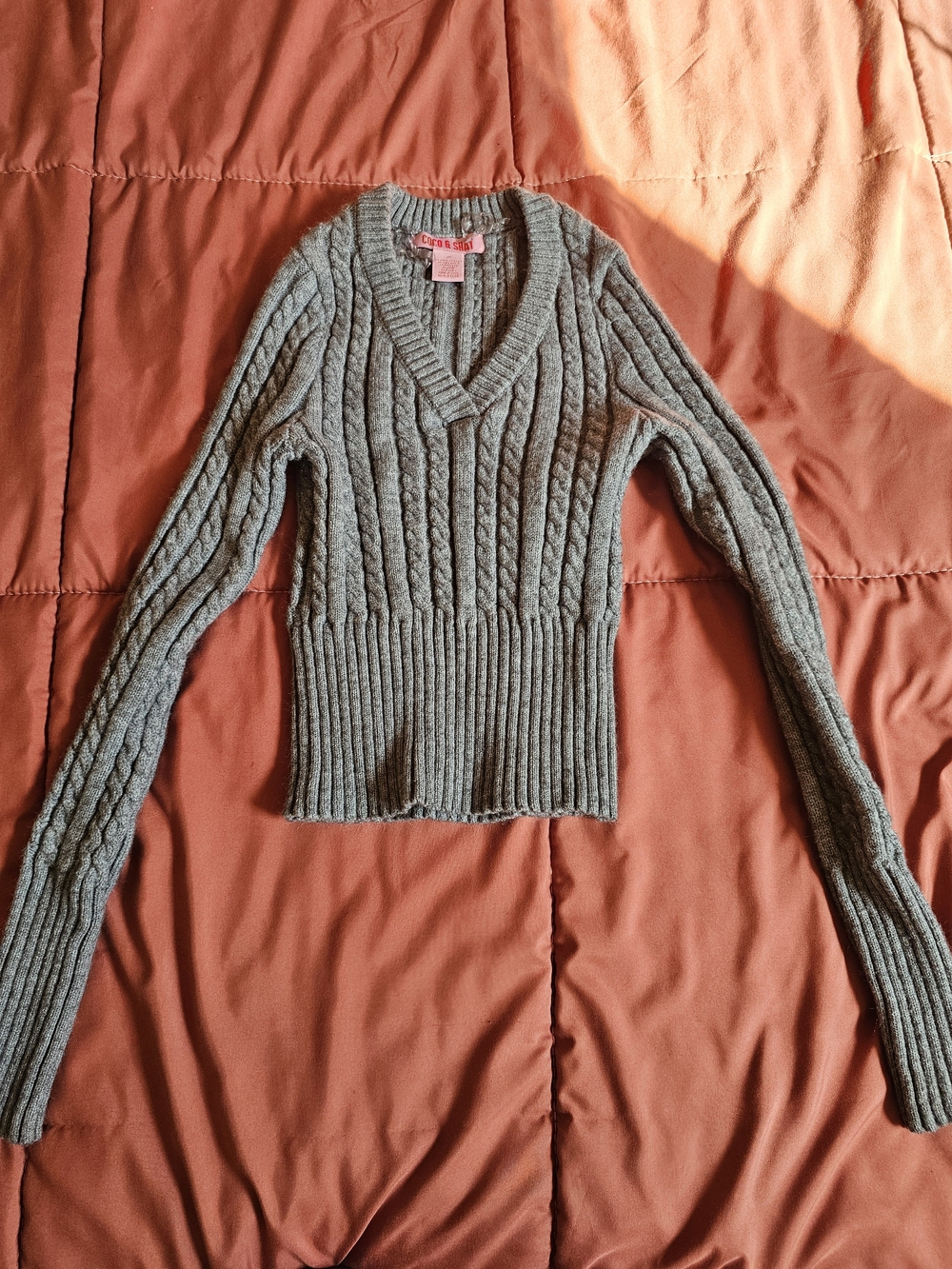 Coco And Shay Heather Gray Cable-Knit V-Neck Sweater